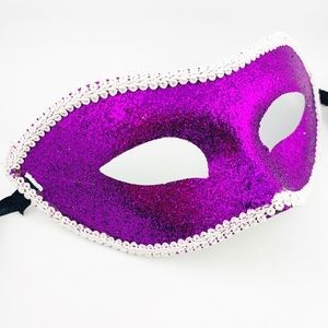 MARDI GRAS MASKS NWT